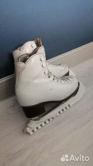 Фигурные коньки risport 210