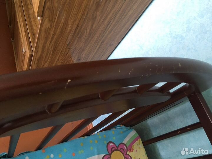 Детская кроватка маятник