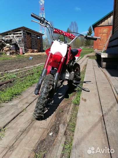 Детский кроссовый мотоцикл со стартёром