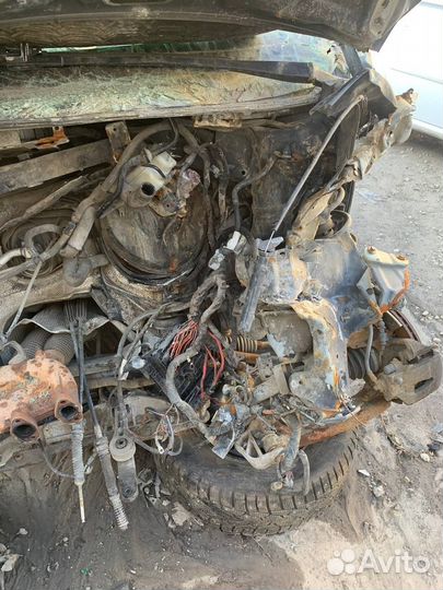 Volkswagen Golf Plus 1.6 МТ, 2010, битый, 240 000 км