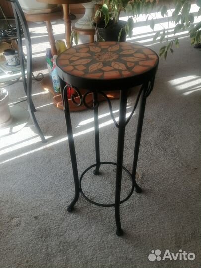 Подставка для цветов напольная металлическая