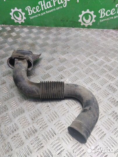 Патрубок воздушный Renault Logan 2 New