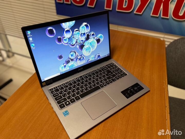 Свежий металлический ультрабук Acer / 2023год