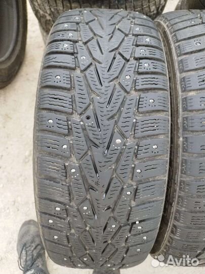 Nokian Tyres Hakkapeliitta 7 SUV 215/65 R16 102T