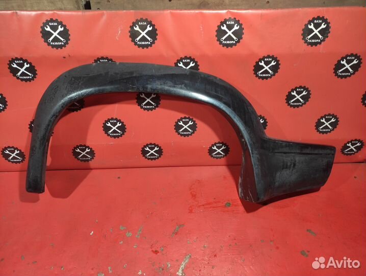 Расширитель зад. левый Nissan Terrano 1 85-95г