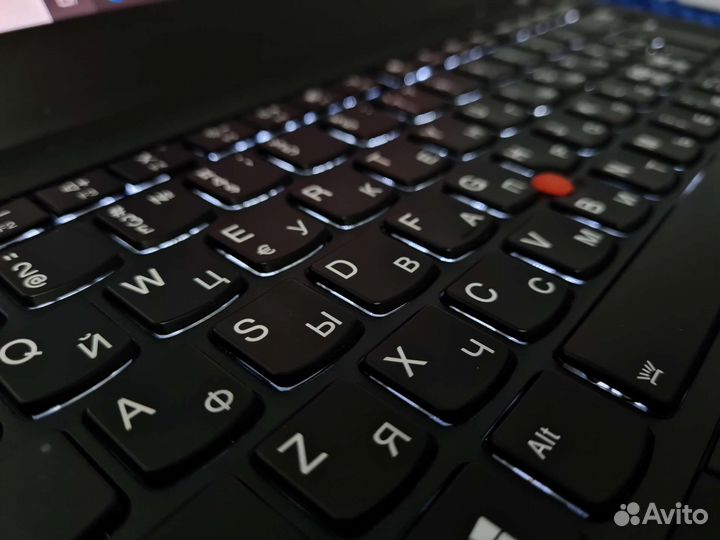 Lenovo ThinkPad T490 i7 16/512 2K IPS MX 250 2Gb