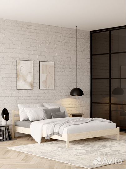 Двуспальная кровать