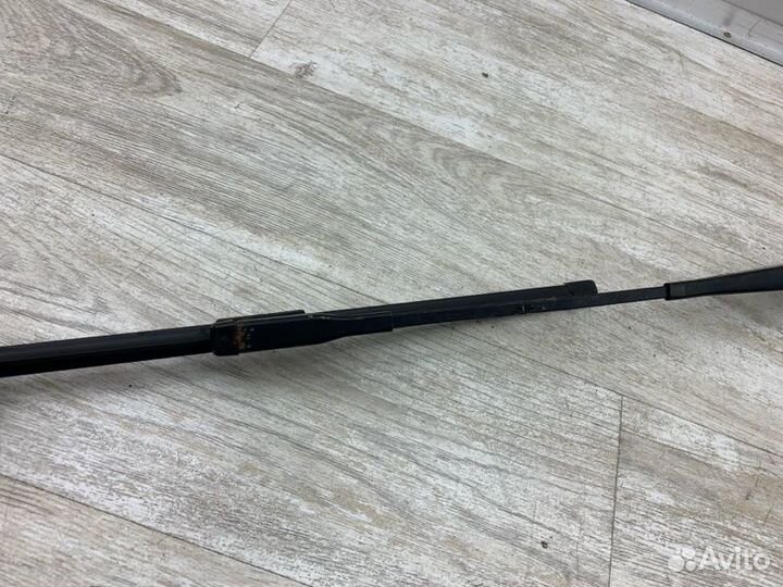 Щеткодержатель Volvo V70 универсал D5244T 2005