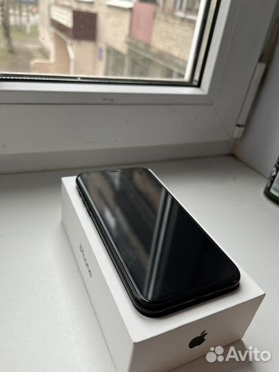 iPhone Xr, 64 ГБ