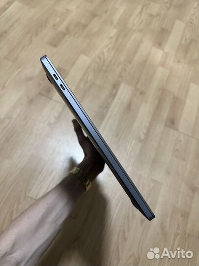 MacBook PRO 16 2019 32/512GB