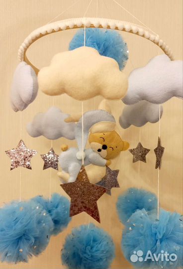 Мобиль на кроватку из фетра