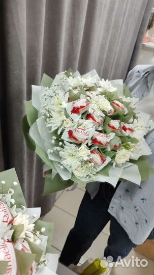 Сладкие букеты. Подарки из цветов и конфет