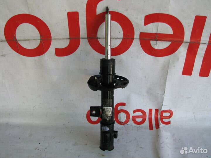 Kia Sportage 4 Амортизатор передний правый