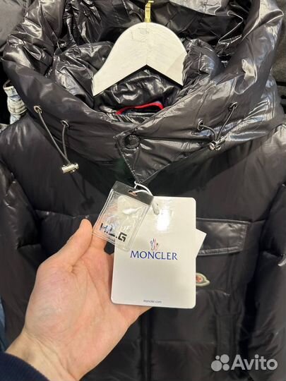 Пуховик moncler