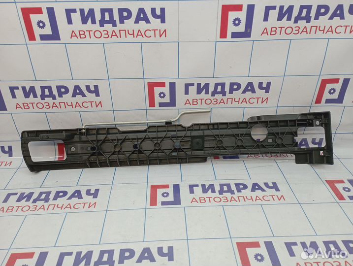 Кронштейн пола багажника левый Porsche Cayenne (92A) 95855159900