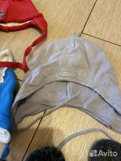 Пакетом шапки перчатки на мальчика 46/48