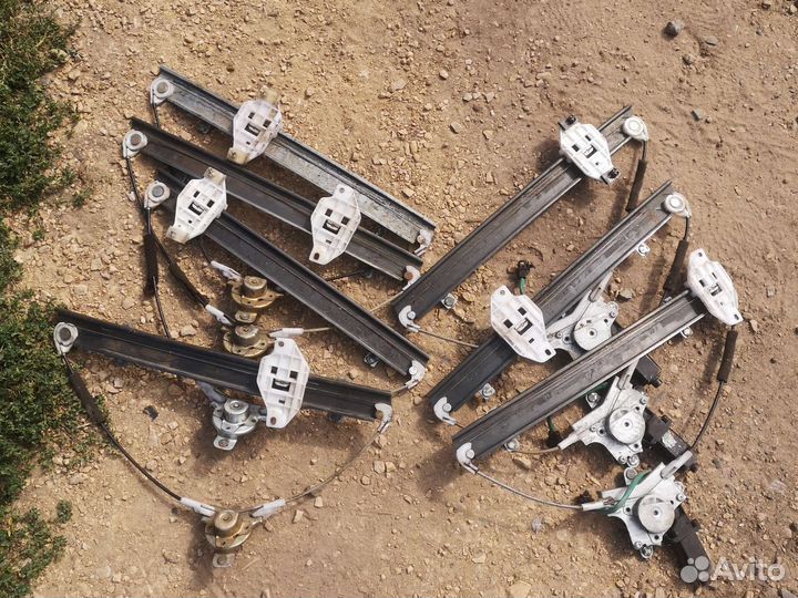 Правый Стеклоподъемник Lanos