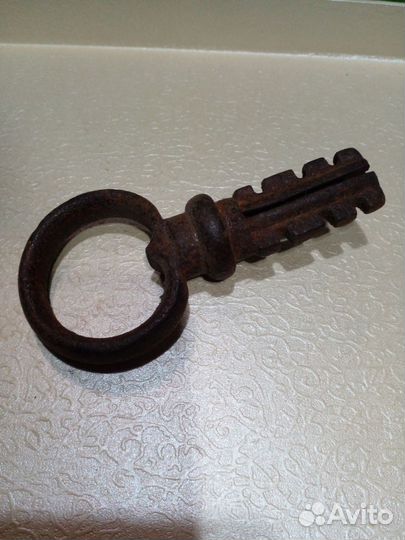 Ключ старинный