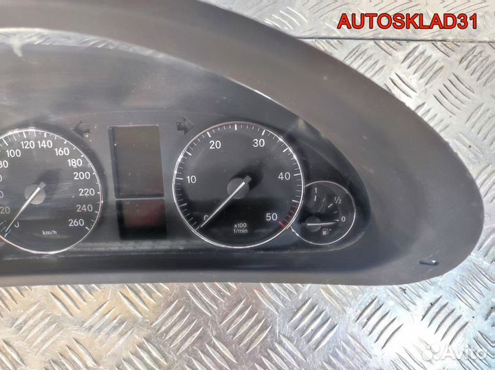 Панель приборов Mercedes Benz W203 A2035401148
