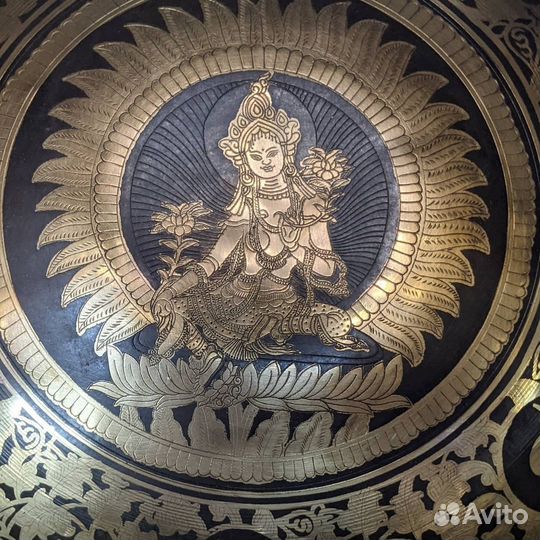 Массаж тибетскими поюшими чашами