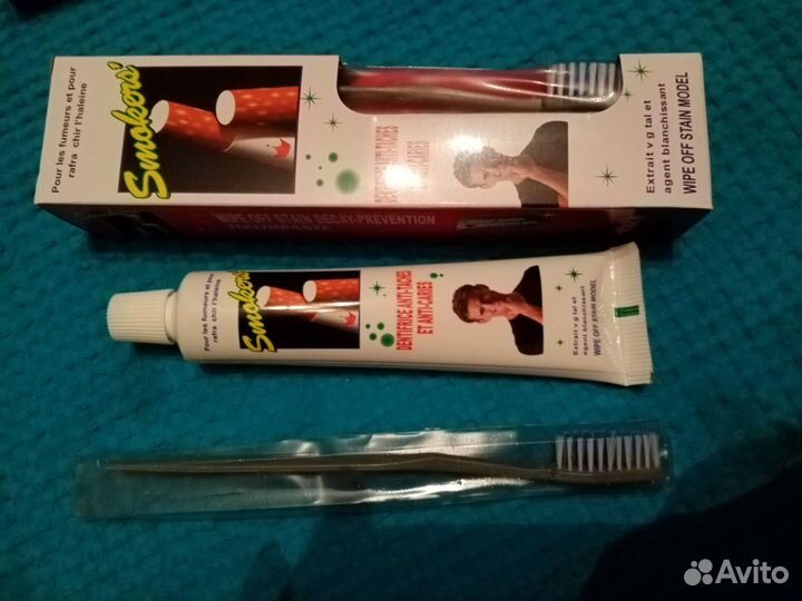 Зубная паста для курящих с зубной щеткой