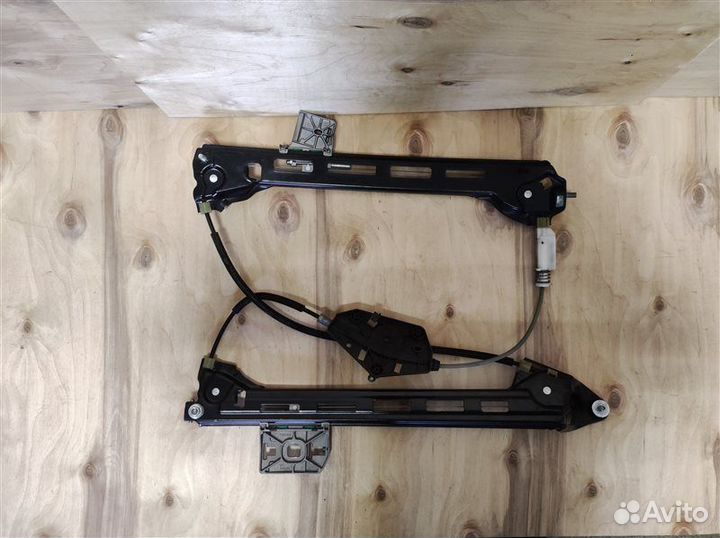 Стеклоподъемник задний правый Vw Passat Cc