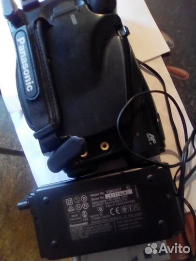 Аналоговая видеокамера Panasonic NV-A3 (1994 г)