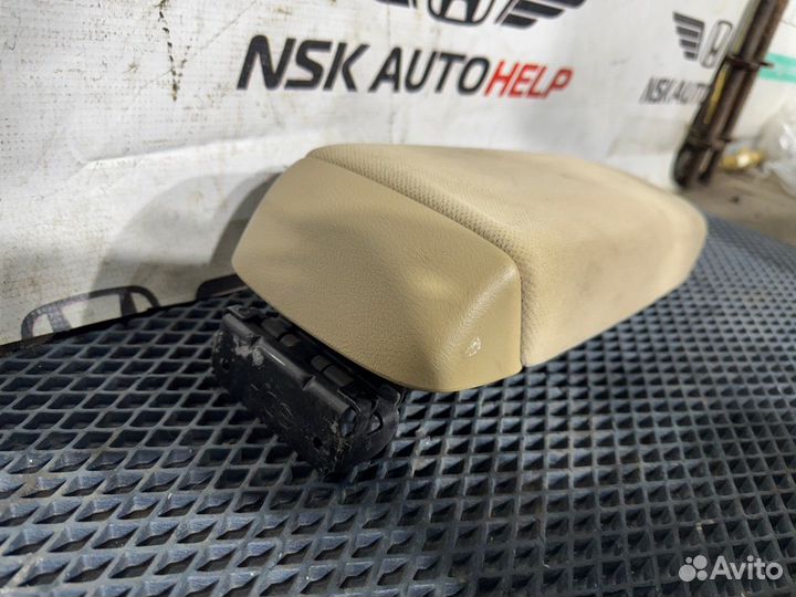 Подлокотник Honda Accord CL9 K24A 2006