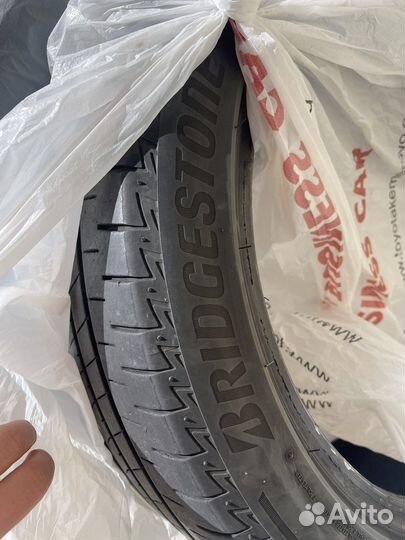 Bridgestone Turanza T005 235/45 R18 94