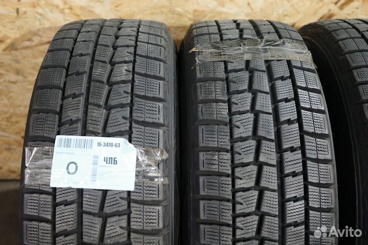 Dunlop Winter Maxx WM01 215/65 R16 98Q