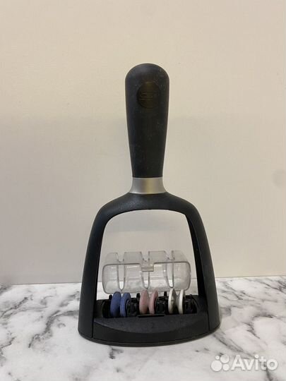 Точилка для ножей и терка для сыра Икеа