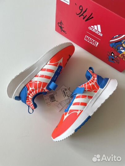 Кроссовки Adidas Marvel 34