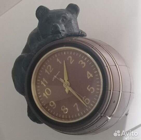 Настольные часы СССР медведь на бочке