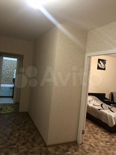 2-к. квартира, 60 м², 1/17 эт.