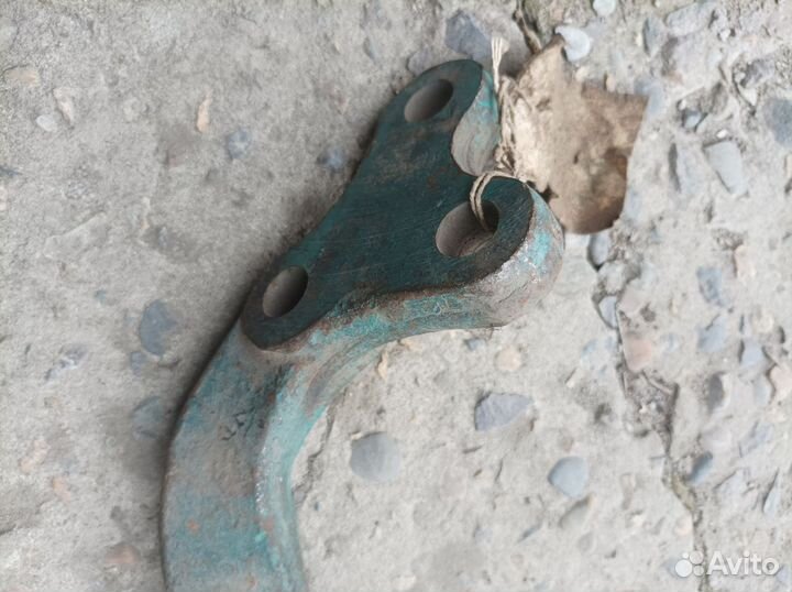 Рычаг поворотный левый т-40