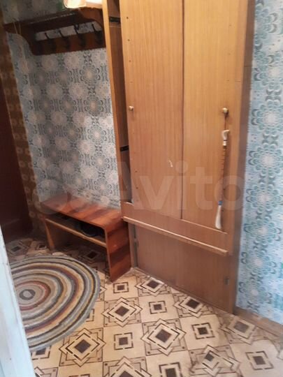 2-к. квартира, 40 м², 3/3 эт.