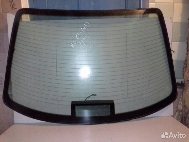 Стекло заднее с подогревом для audi A6,100 C4 (45)