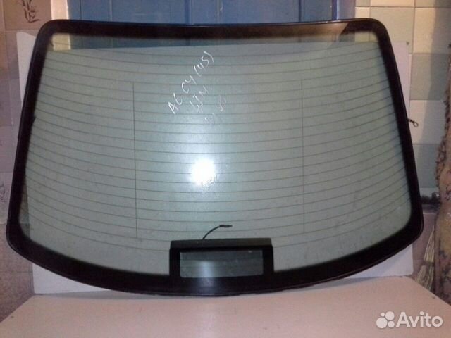 Стекло заднее с подогревом для audi A6,100 C4 (45)