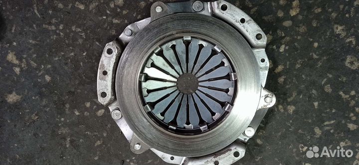 Корзина и диск сцепления renault Logan