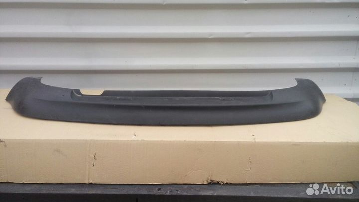 Юбка заднего бампера для Гольф 4