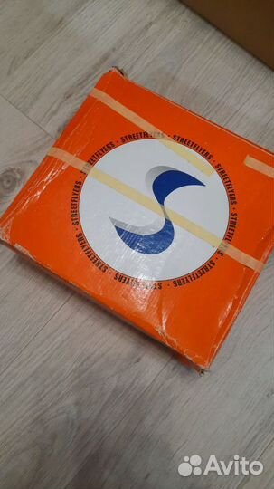 Кроссовки подростковые на колёсиках