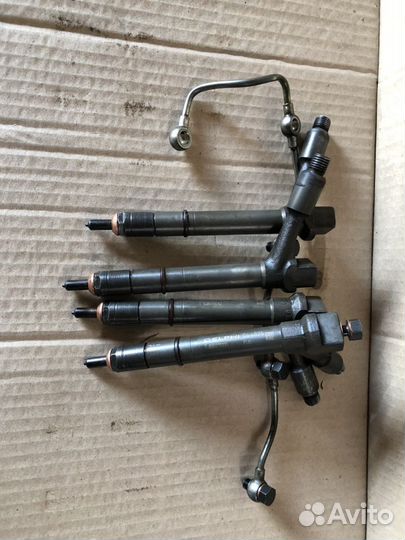 Форсунка дизельная Opel Astra G. Y17DT