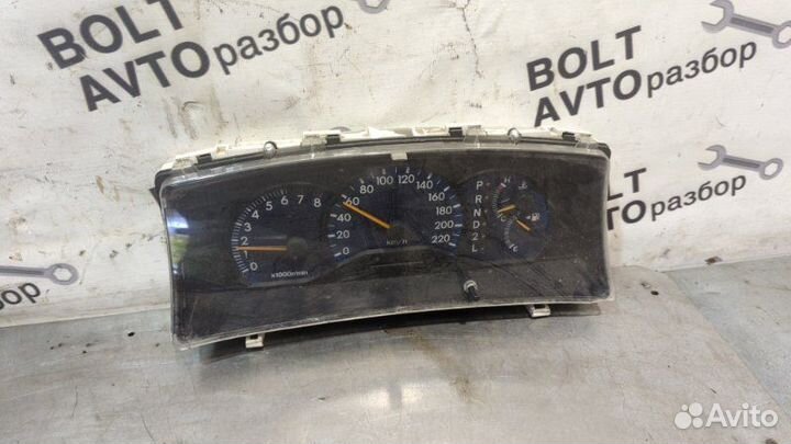 Щиток приборов Toyota Corolla NZE121 1NZ-FE 2002