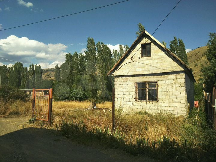 Дом 79 м² на участке 8 сот.