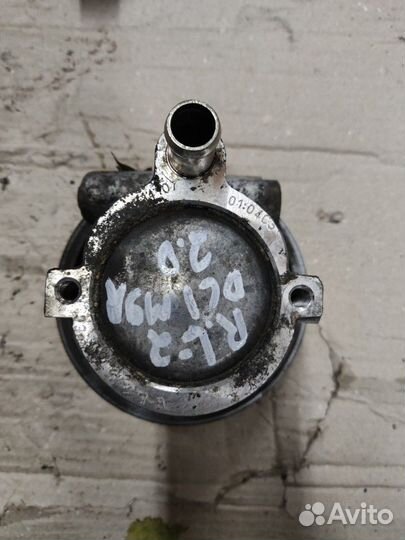 Насос гур Renault Laguna 2.0dci M9R