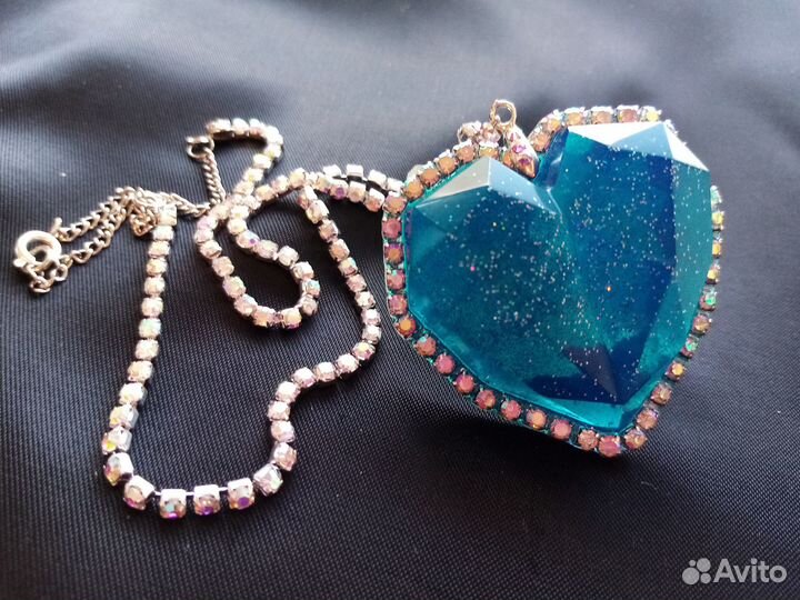 Украшение ручной работы