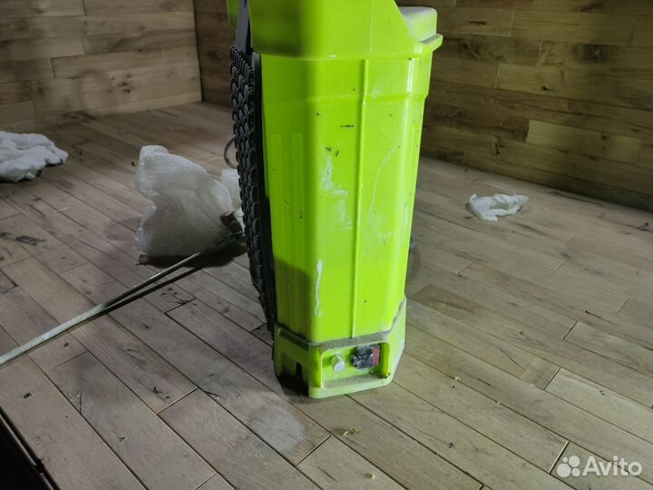 Опрыскиватель ранцевый аккумуляторный бу