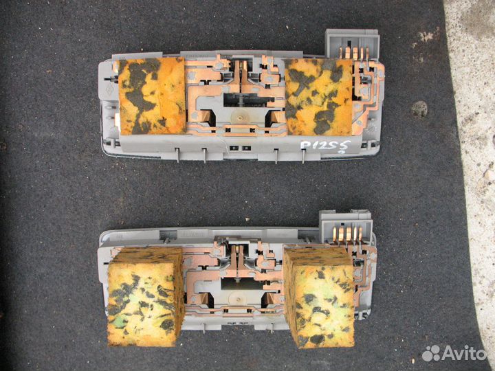 Передний плафон потолочный Nissan Primera P12