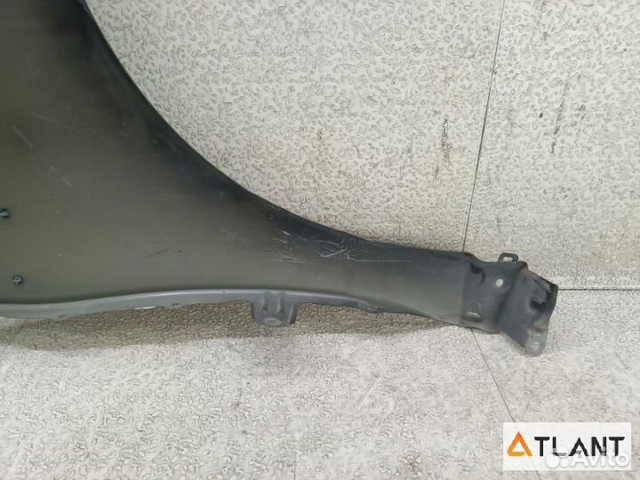 Крыло переднее левое toyota prius