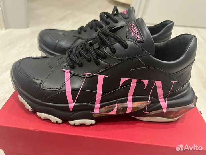 Кросовки valentino